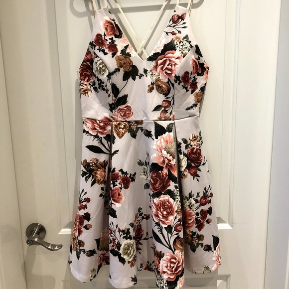 Fifty Street | Floral Dress - Picture 1 of 2